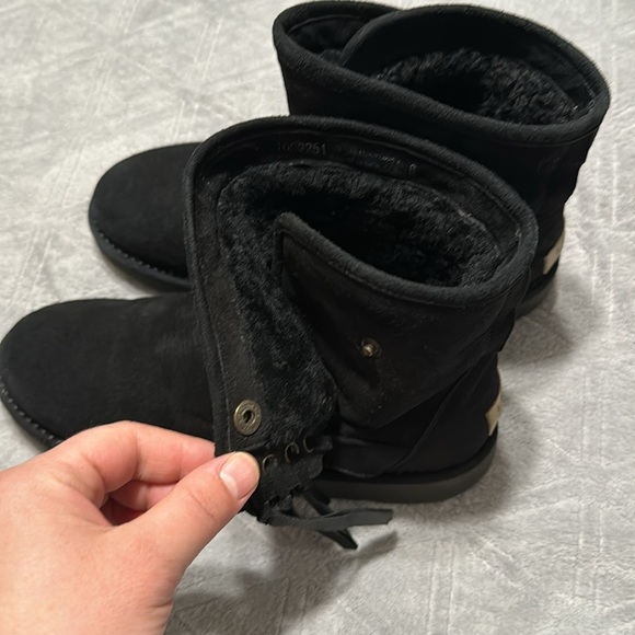 Ugg Australia Womens UGG Collection
Karisa Stingray boots Suede Black - Picture 7 of 9